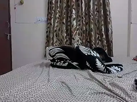 karishma kappur online show from February 2025 04:14:01 PM