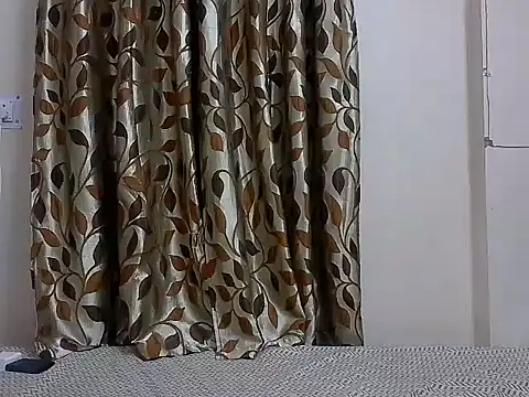 karishma kappur online show from February 2025 11:43:02 PM