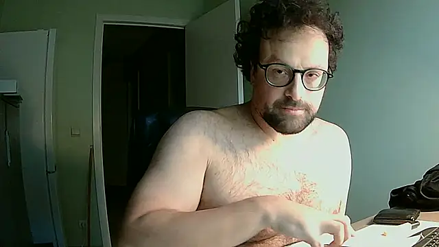 Snapshot of littlehairyman chatting on October 2025 06:33:01 AM littlehairyman online show from October 2025 06:33:01 AM