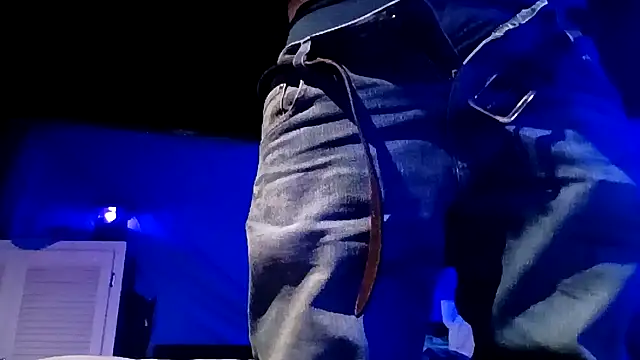 hesjustafriend online show from January 2026 06:29:01 AM