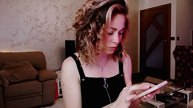 Eroticgiftxxx online show from February 2025 01:42:01 PM