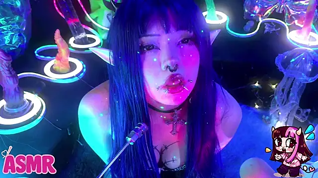 LaytonBox online show from April 2026 03:04:01 PM