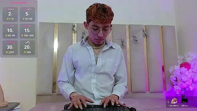 Axel tay online show from October 2025 03:51:01 AM