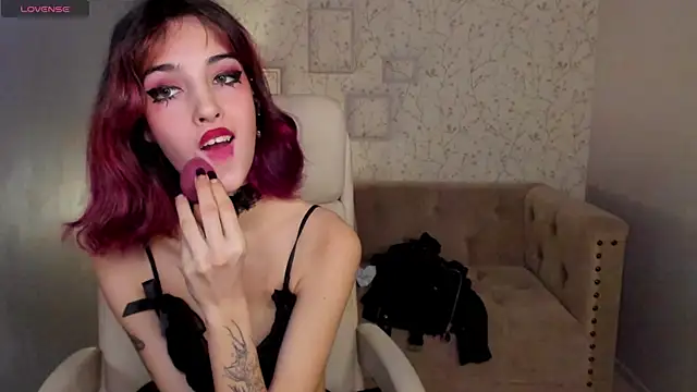 Snapshot of Ink__pleasure chatting on January 2025 07:07:01 PM Ink pleasure online show from January 2025 07:07:01 PM