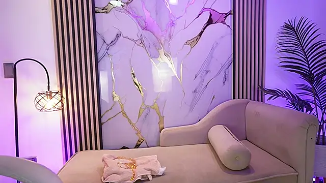 Emma Walkerr  online show from March 2026 07:02:02 PM