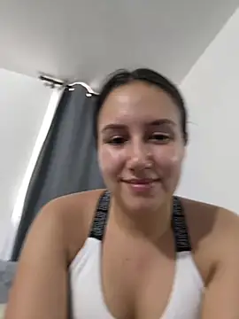 Jullya x online show from April 2026 09:37:02 PM