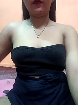Snapshot of Eisha_20s chatting on March 2025 11:20:02 PM Eisha 20s online show from March 2025 11:20:02 PM