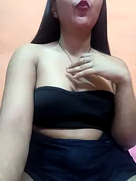 Snapshot of Eisha_20s chatting on March 2025 11:45:02 PM Eisha 20s online show from March 2025 11:45:02 PM