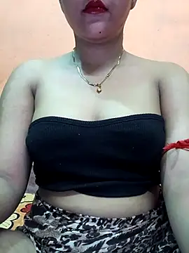 Snapshot of Eisha_20s chatting on September 2025 10:21:02 PM Eisha 20s online show from September 2025 10:21:02 PM