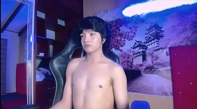 AllanYong18 online show from January 2025 03:08:02 AM