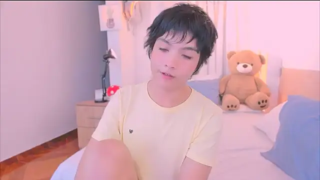 AllanYong18 online show from January 2026 05:57:02 AM