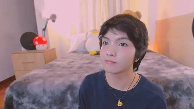 AllanYong18 online show from March 2026 04:15:02 AM