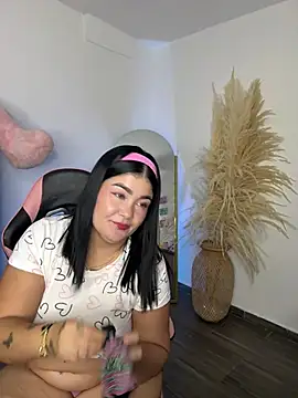 Snapshot of karla_hotgirl chatting on July 2026 01:08:02 AM karla hotgirl online show from July 2026 01:08:02 AM