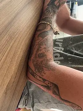 xtrppyx online show from October 2025 09:02:01 AM