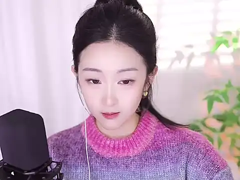 Snapshot of Muzi-sing chatting on January 2025 02:39:01 PM Muzi-sing online show from January 2025 02:39:01 PM