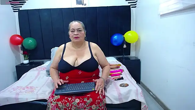 VickyBoobss online show from October 2025 01:01:01 PM