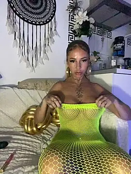 Snapshot of CheekyChels chatting on March 2025 10:31:02 PM CheekyChels online show from March 2025 10:31:02 PM