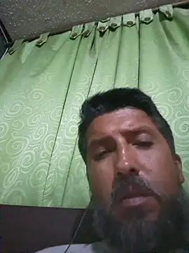 Snapshot of ElHades086 chatting on October 2025 03:18:01 AM ElHades086 online show from October 2025 03:18:01 AM