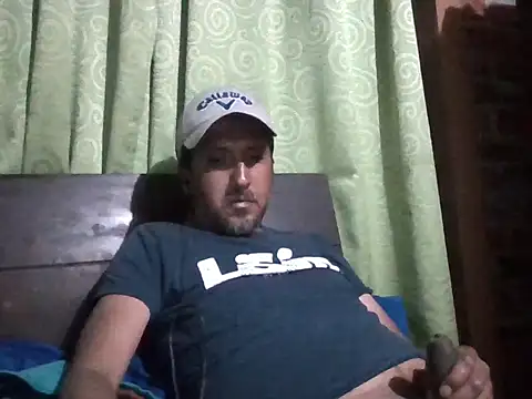 Snapshot of ElHades086 chatting on November 2025 02:39:02 AM ElHades086 online show from November 2025 02:39:02 AM