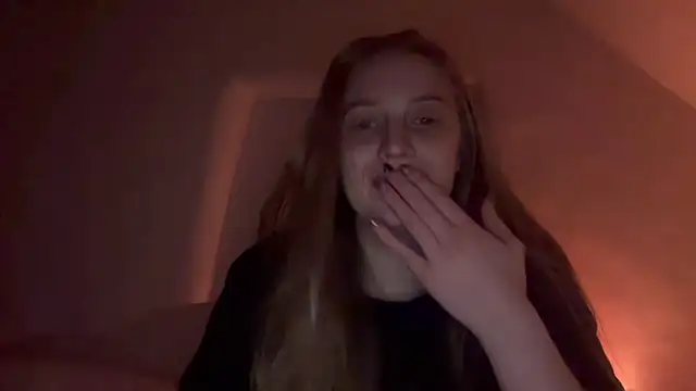 Ella-82 online show from November 2025 08:30:01 PM