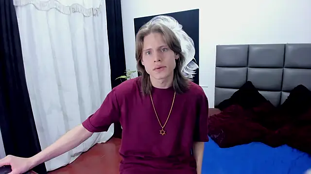 Snapshot of blondie_lover69 chatting on January 2025 08:10:02 PM blondie lover69 online show from January 2025 08:10:02 PM
