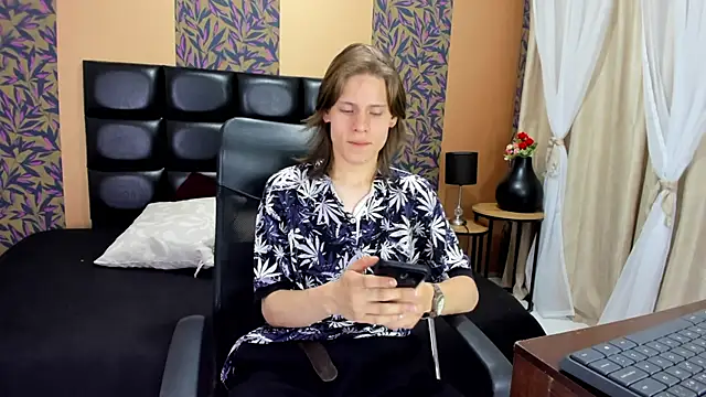 Snapshot of blondie_lover69 chatting on February 2025 07:35:02 PM blondie lover69 online show from February 2025 07:35:02 PM