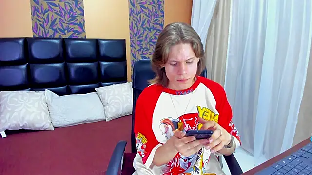 Snapshot of blondie_lover69 chatting on February 2025 07:33:01 PM blondie lover69 online show from February 2025 07:33:01 PM