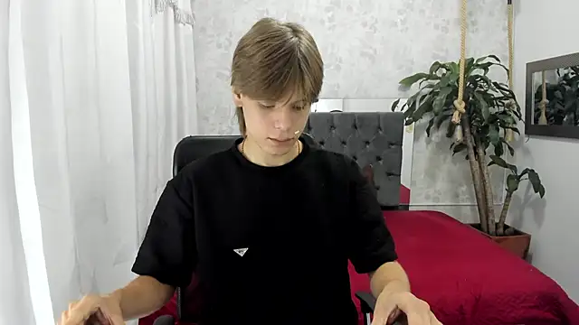 Snapshot of blondie_lover69 chatting on September 2025 07:59:02 PM blondie lover69 online show from September 2025 07:59:02 PM