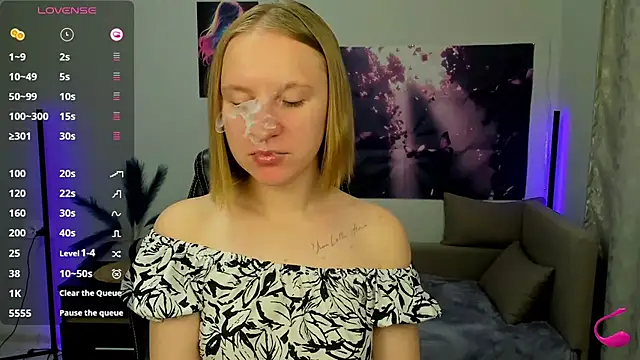 BeautyBlondy online show from October 2025 12:37:02 PM