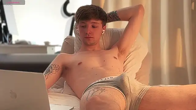 Snapshot of Calvin_Polanski chatting on June 2026 05:12:01 AM Calvin Polanski online show from June 2026 05:12:01 AM