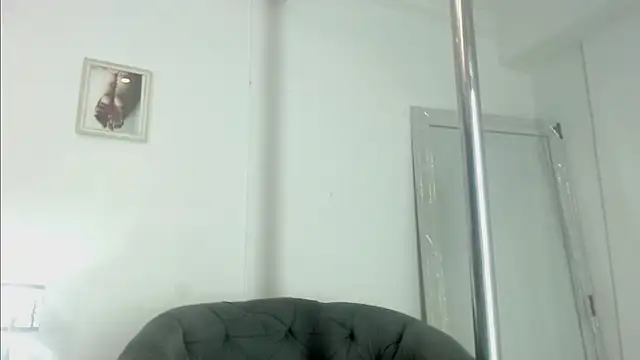 Kim Lennon online show from February 2025 11:55:02 AM