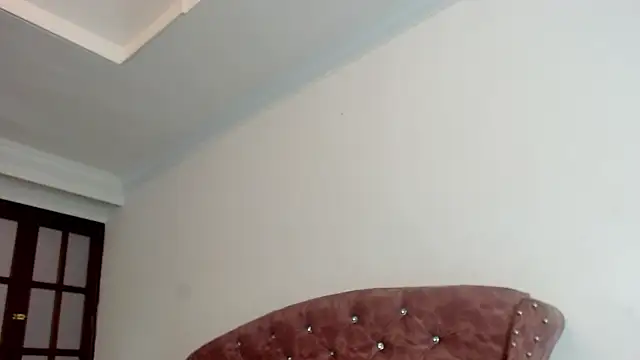 Kim Lennon online show from February 2025 11:57:02 AM