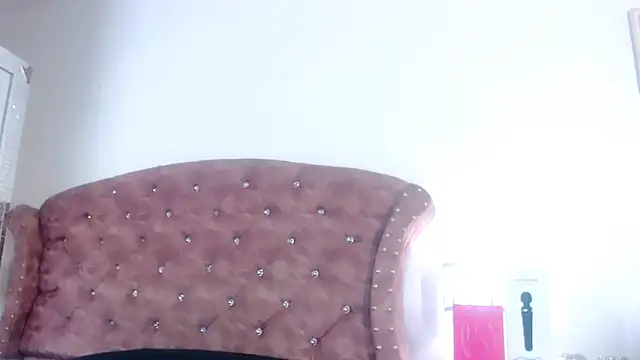 Kim Lennon online show from March 2025 12:44:02 PM