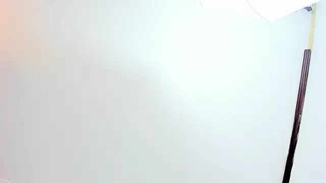 Kim Lennon online show from September 2025 01:11:02 PM