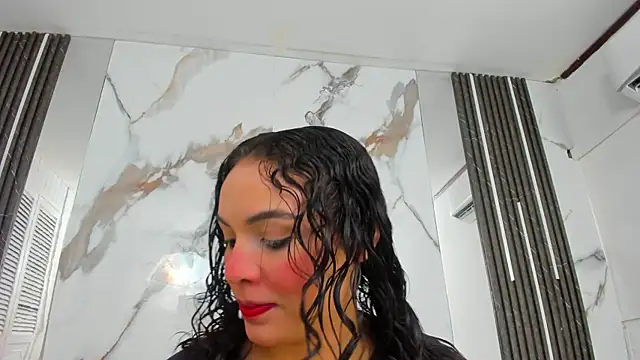 Kim Lennon online show from October 2025 12:45:01 PM