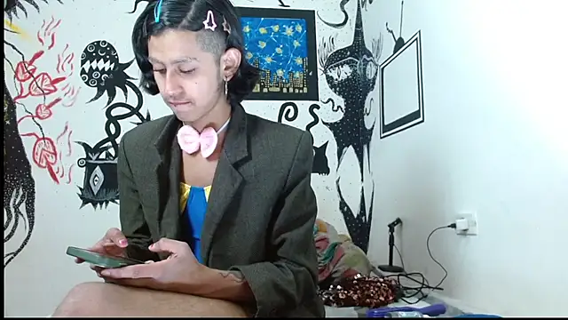 boysLittle online show from October 2025 03:14:02 AM