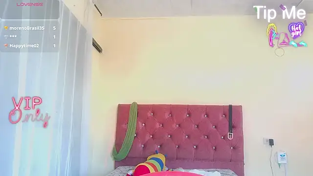 boysLittle online show from April 2026 01:32:02 PM