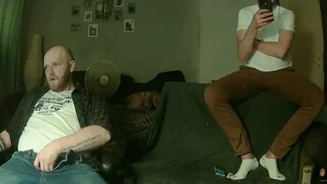 Snapshot of GaySexxPL chatting on April 2026 06:44:01 AM GaySexxPL online show from April 2026 06:44:01 AM