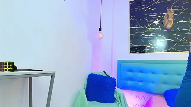 gabriela cortez online show from September 2025 12:20:01 PM