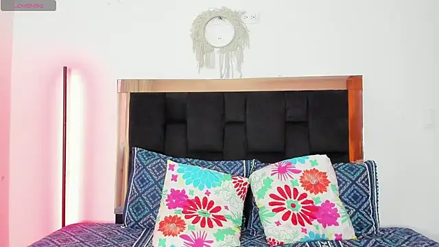 Carorosse online show from November 2025 10:30:01 PM