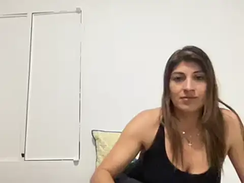 LunaBeya online show from February 2025 01:20:01 AM