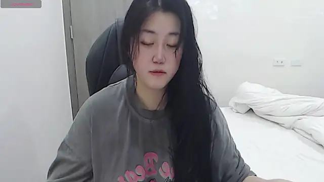 minnie9009 online show from February 2025 01:36:01 PM