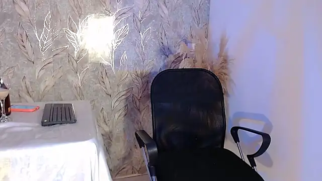 RAICHELLCOOPER1 online show from January 2026 12:32:01 PM