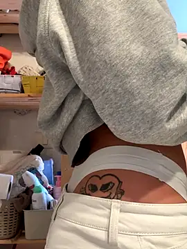 Ginger10 online show from December 2025 12:22:02 PM