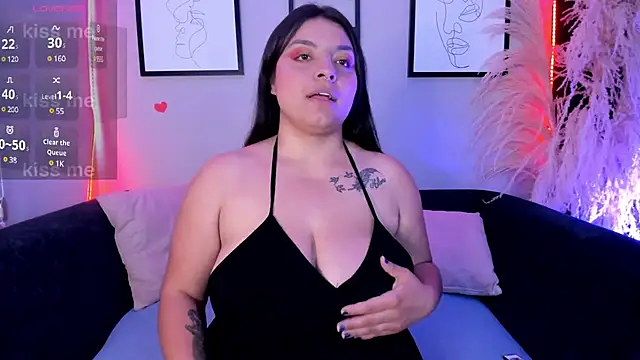 Snapshot of karo_linee chatting on March 2025 12:26:01 PM karo linee online show from March 2025 12:26:01 PM