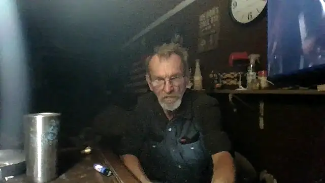 Snapshot of Aldick68 chatting on April 2026 07:23:01 AM Aldick68 online show from April 2026 07:23:01 AM