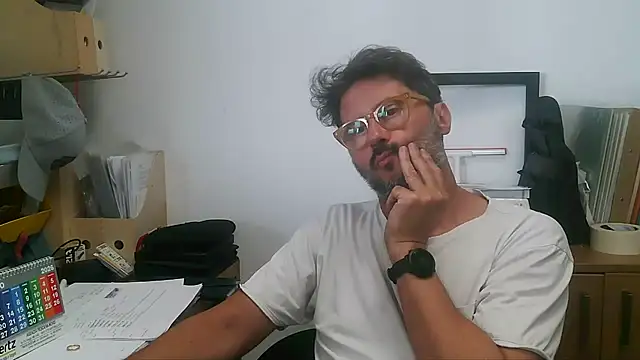 Cellino4 online show from July 2026 03:58:02 PM