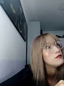 Snapshot of SussanHottye1_ chatting on January 2025 10:38:02 AM SussanHottye1 online show from January 2025 10:38:02 AM