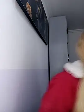 Snapshot of SussanHottye1_ chatting on January 2025 10:31:02 AM SussanHottye1 online show from January 2025 10:31:02 AM