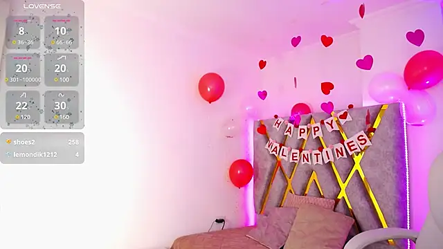 Snapshot of SussanHottye1_ chatting on February 2025 10:07:02 AM SussanHottye1 online show from February 2025 10:07:02 AM